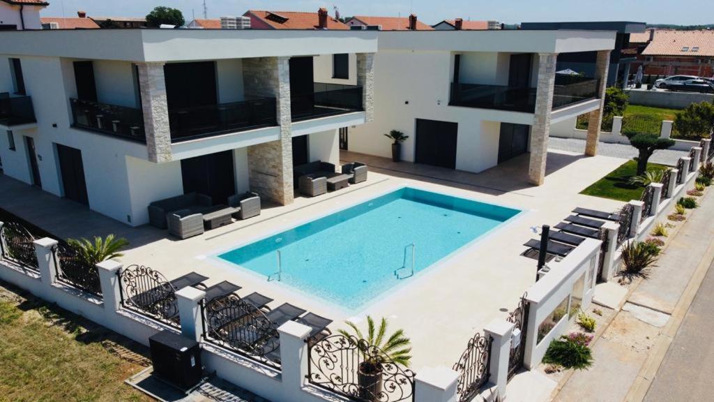 Vila Softic Azra Umag Luaran gambar