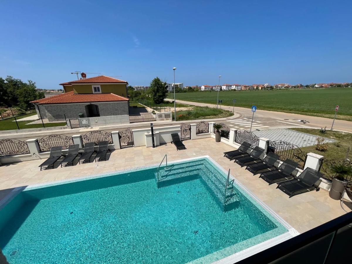 Vila Softic Azra Umag Luaran gambar
