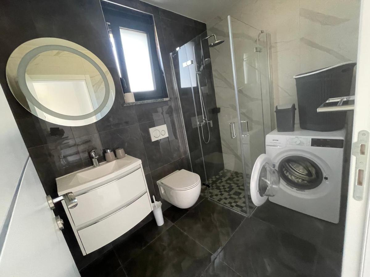 Vila Softic Azra Umag Luaran gambar