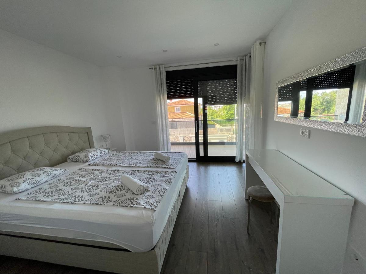 Vila Softic Azra Umag Luaran gambar