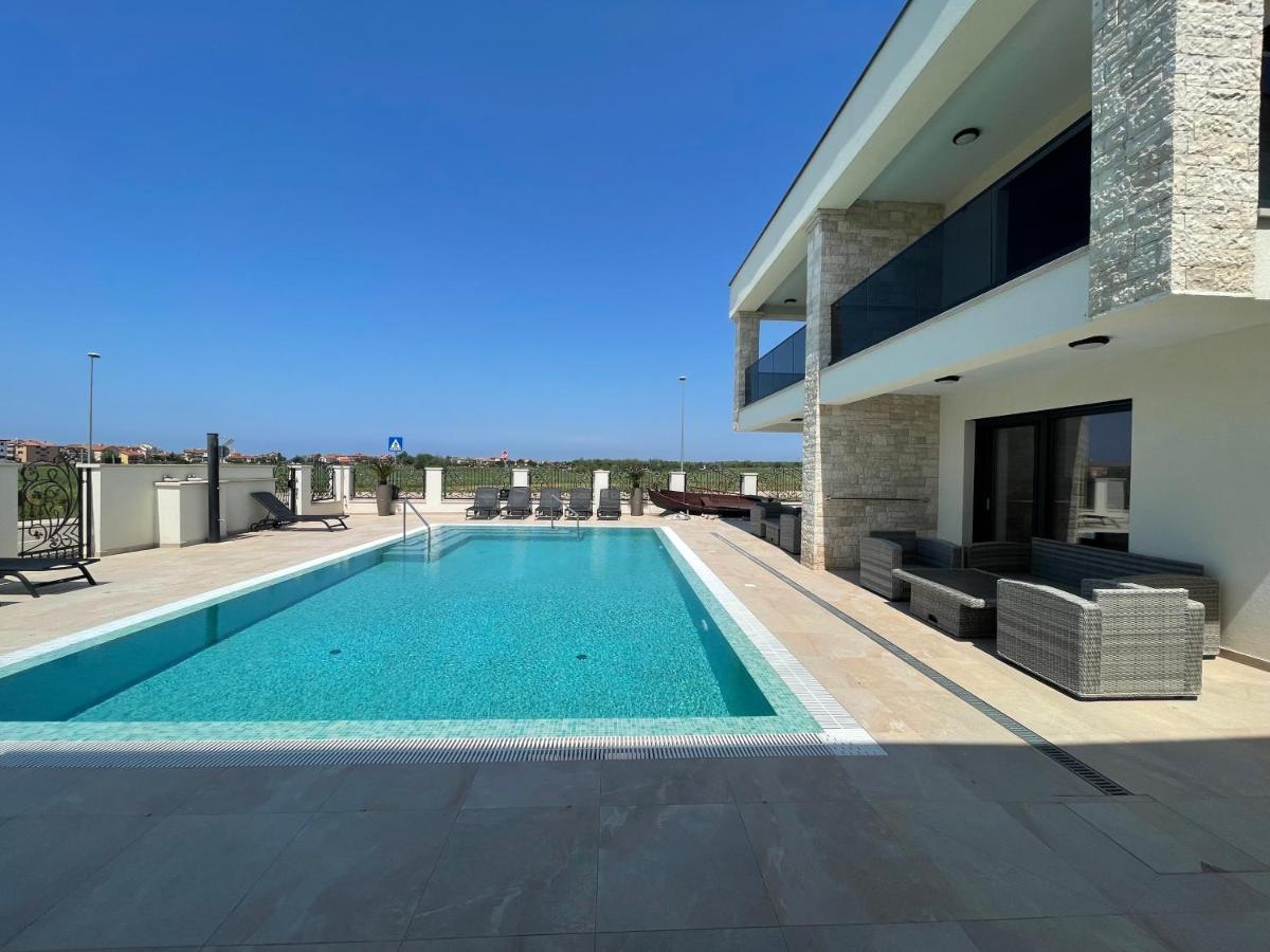 Vila Softic Azra Umag Luaran gambar