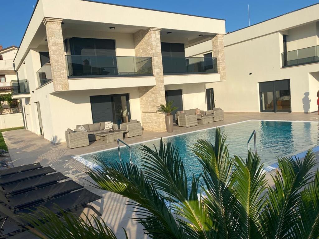 Vila Softic Azra Umag Luaran gambar